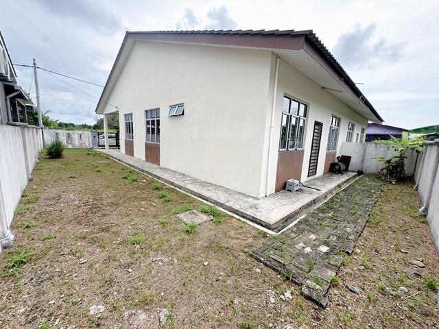 RUMAH SEMI D MAKMUR SUNGAI SOI KUANTAN FOR SALe