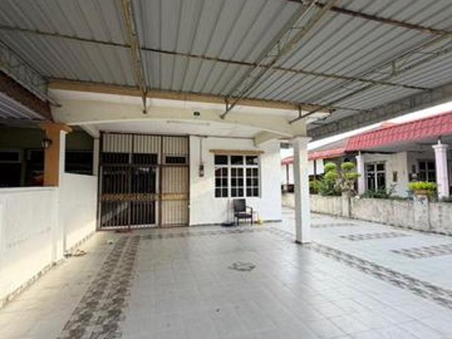 Rumah Semi D Setingkat Bersih Canrik di Taman Desa Indah