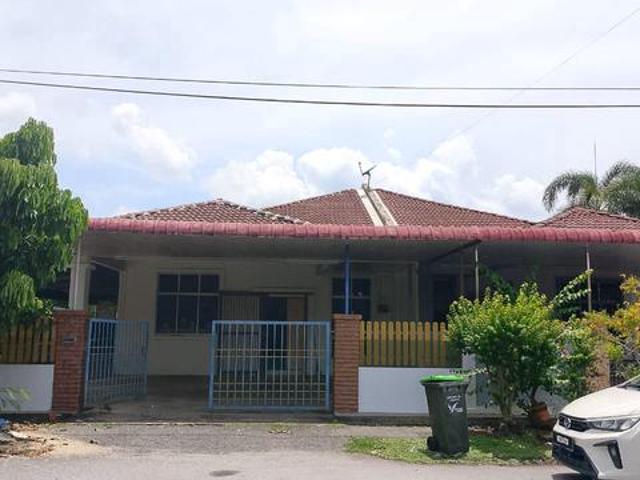 Rumah Semi D Setingkat End Lot
