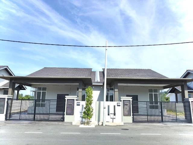 RUMAH SEMI D SETINGKAT Kijal