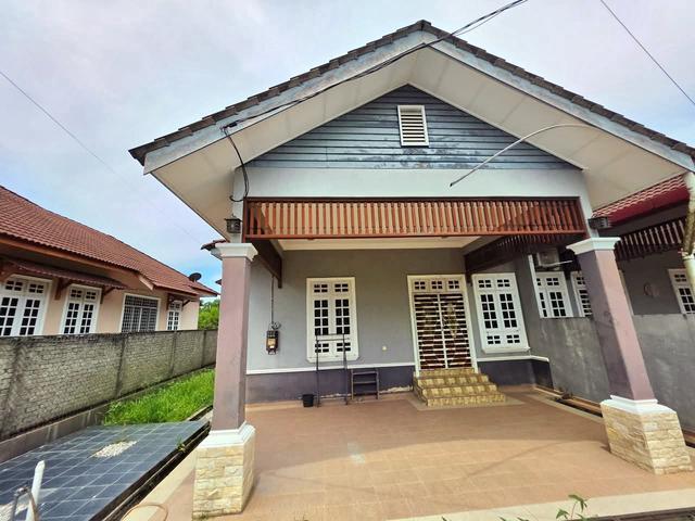 Rumah SEMI D TERMURAH DEKAT PAM MINYAK PETRON KG UNDANG BUKIT PAYUNG
