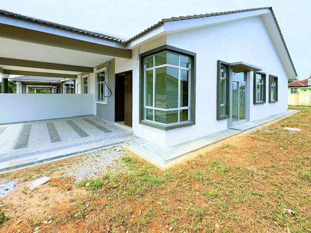 Rumah Semid Ayer Molek Melaka