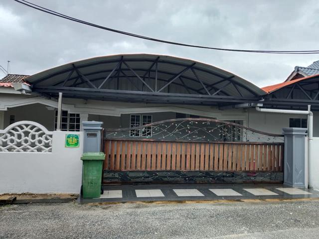 Rumah SemiD Corner Lot belakang IKM Pekan