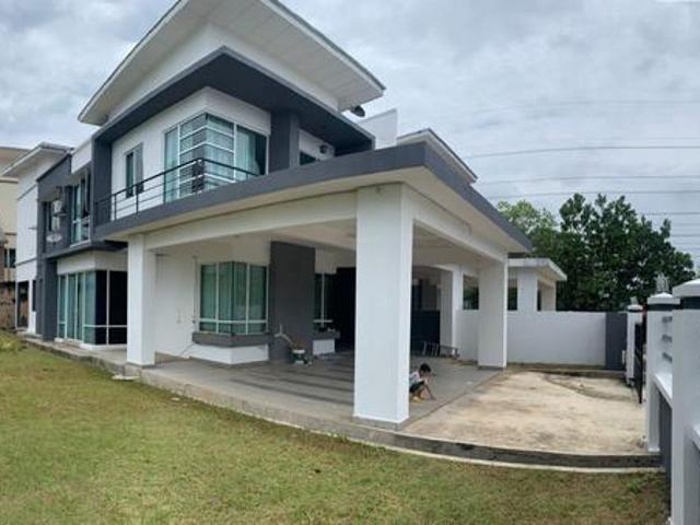 Rumah semid dua tingkat bukit istana kuantan pahang