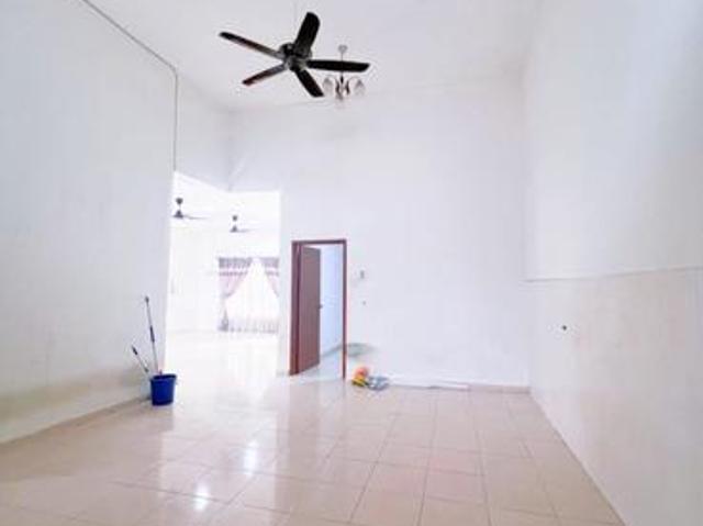 Rumah SemiD kotasas kuantan For Sale