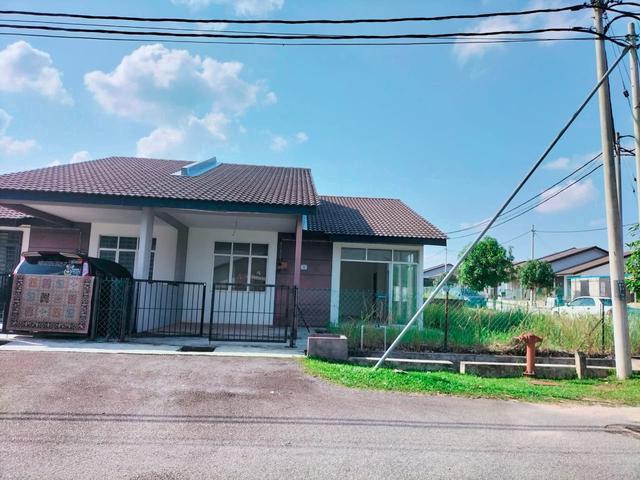Rumah SemiD Setingkat LOT TEPI UNTUK DIJUAL Kuantan