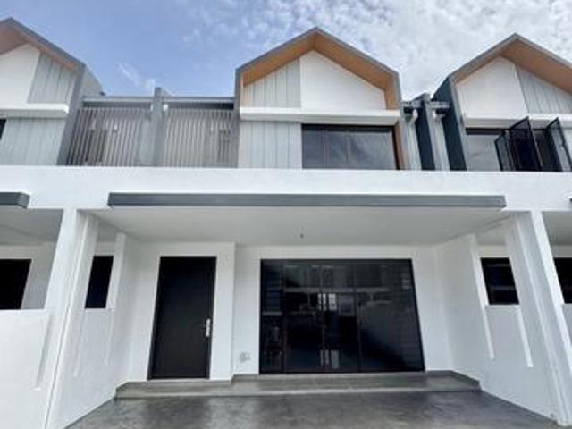 RUMAH SEWA Double Storey Serenia City Anisa Kota Warisan Sepang