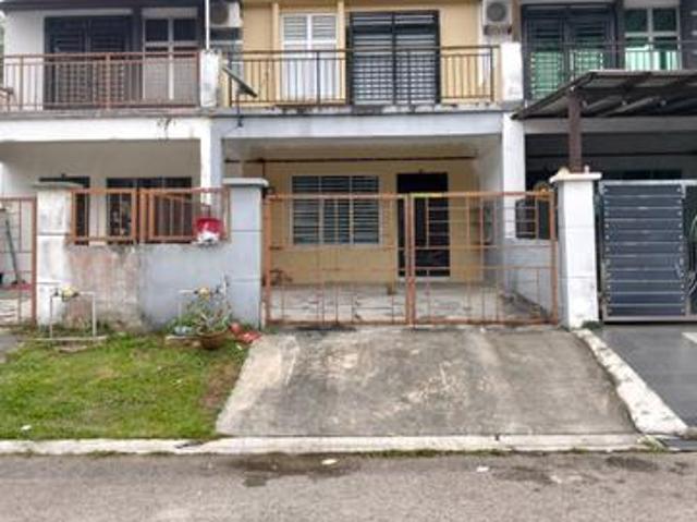 Rumah sewa lengkap Perabot di Taman Scientex Pasir Gudang