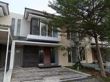 Rumah Siap Huni Minimalis Northwest Lake, Citraland Surabaya Barat