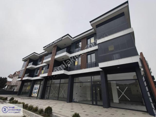 Rumeli Mahallesi Cadde Üzeri 104 M2 Kiralık Dükkan&işyeri