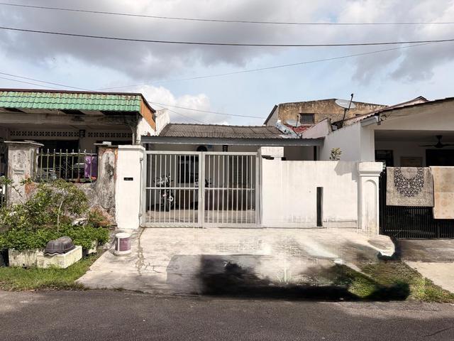 Rumh di Taman Sri Pulai utk Dijual