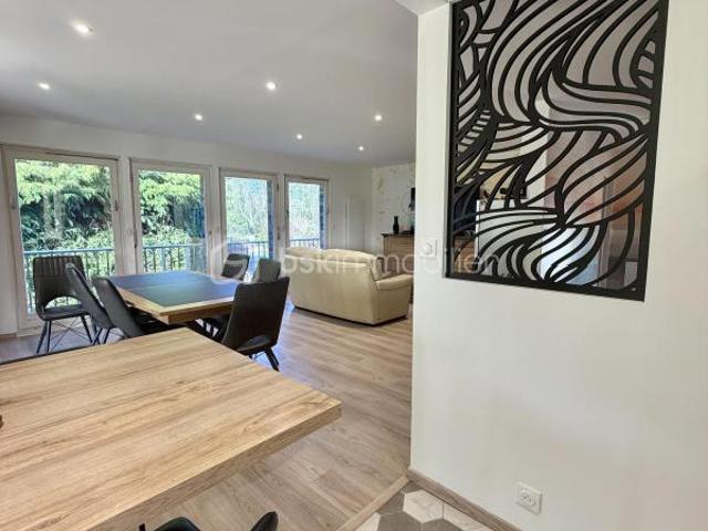 RUMIGNY Pavillon 3 chambres, sous sol complet, terrain 1 598 m²