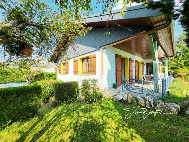 Rumilly Maison rénovée, économe et idéalement située
