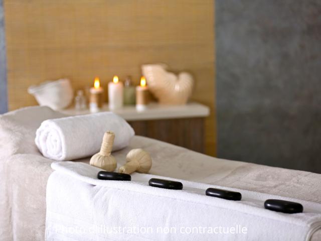 RUMILLY CENTRE DE BIEN ETRE ESTHETIQUE 144 M² 66000 eteuro