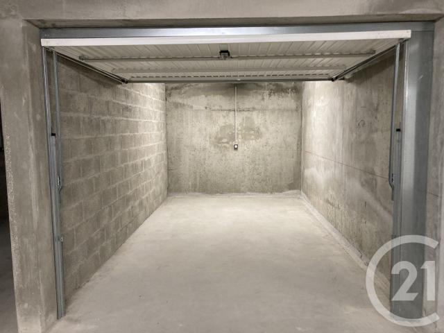 Rumilly Location Parking / Garage 74