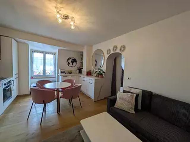 Rumilly 74150 Location appartement 2 pièces t2 au dernier étage balcon