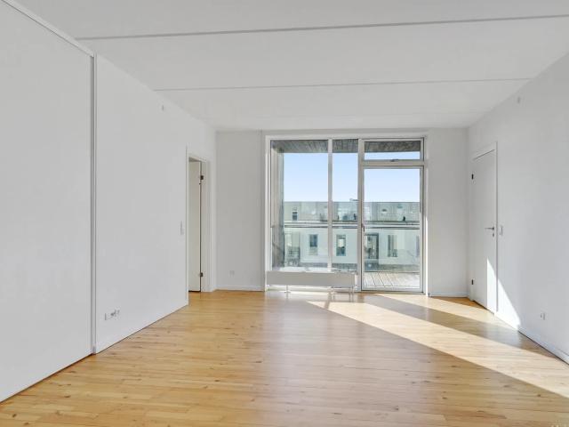 Rummelig 4 værelses lejlighed 104 m² i Aalborg Øst