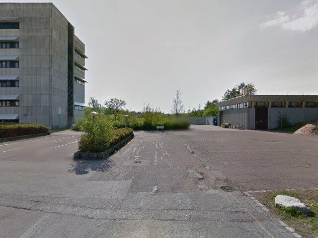 Rummelig 2 værelses lejlighed