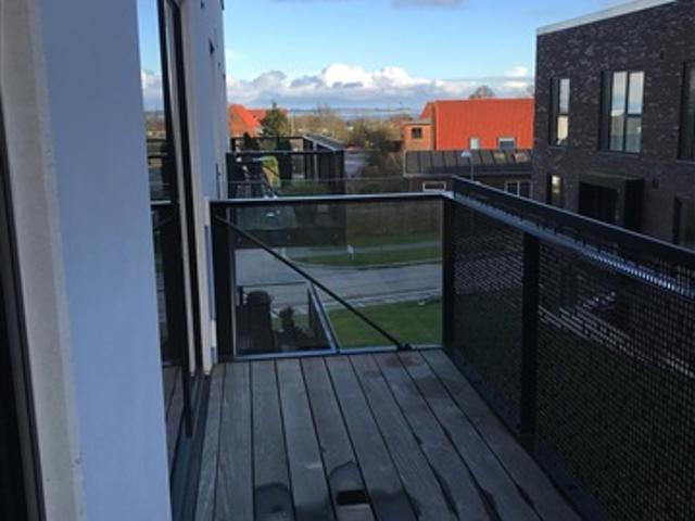 Rummelig 2 værelses lejlighed i Risskov