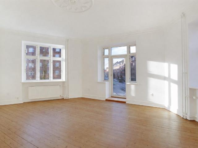 Rummelig lejlighed i 9000 Aalborg, 123 m²