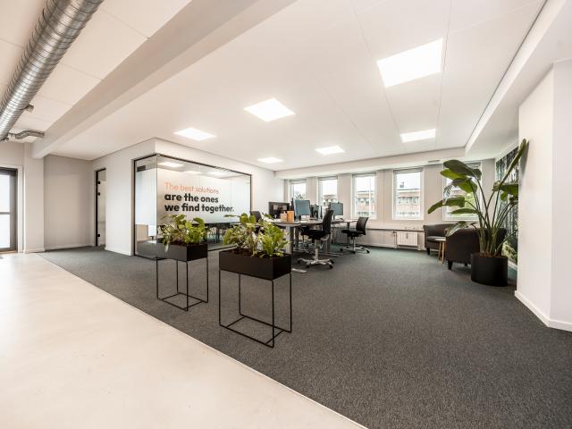 Rummeligt kontor på 586 m² med god placering
