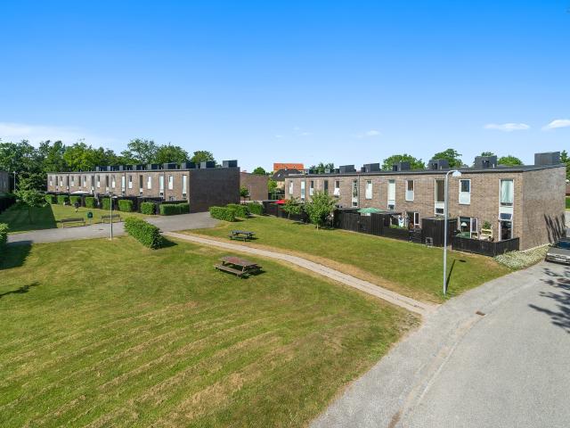 Rummeligt rækkehus på Kvægtorvet – centralt i Slagelse