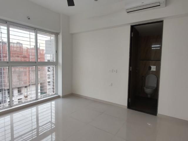 Runwal Lands End 2 Bedroom 720 Sq. Ft. Apartment in Kolshet Thane Listing ID: #10359