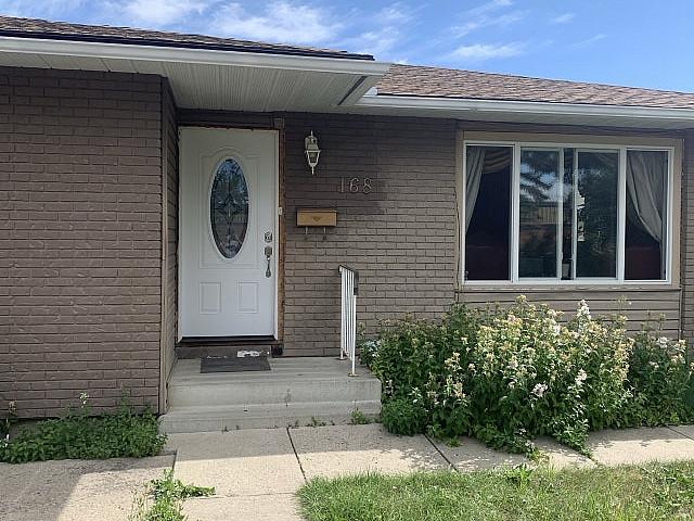 Rundle Ne 2 Br Basement For Rent