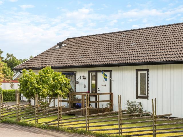 Rundvägen 8