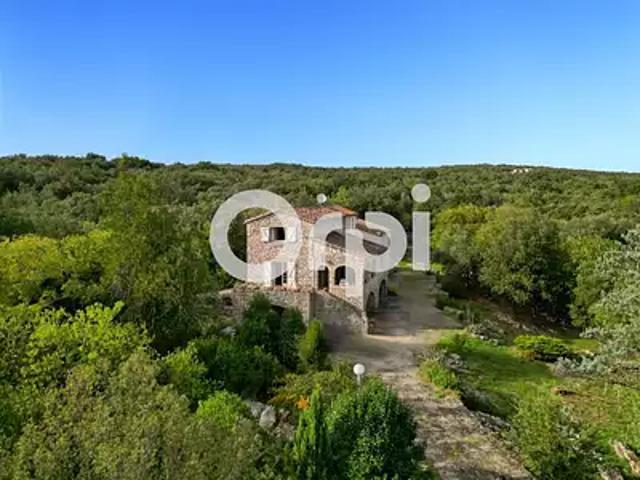 Ruoms 07120 Achat / Vente maison 7 pièces t7 jardin terrasse