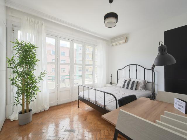 Rua Castilho 90 4E Room 2 46 2