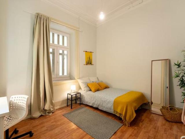 Rua Almeida e Sousa, Lisbon, Lisbon 1350 271