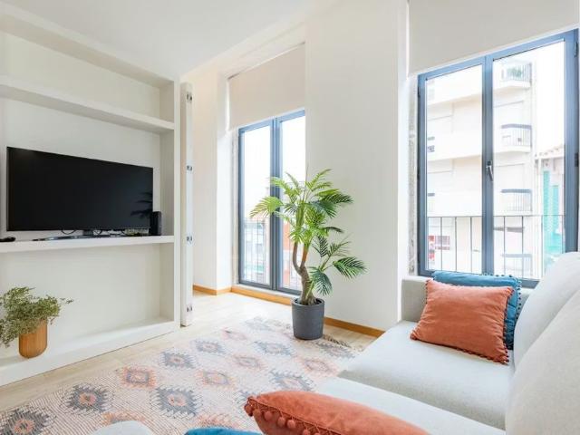 Rua do Duque de Saldanha, Porto, Braga 4300 464