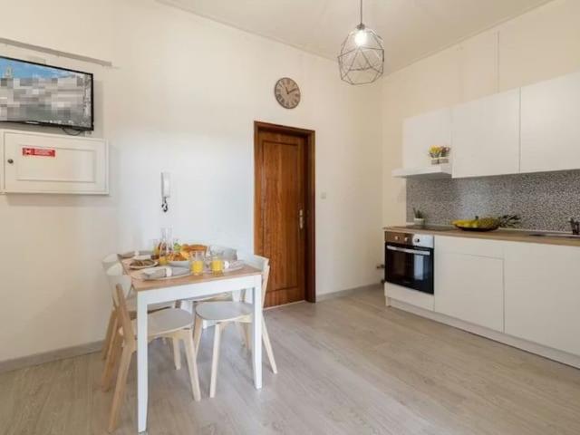Rua dos Mártires da Liberdade, Porto, Braga 4050 359