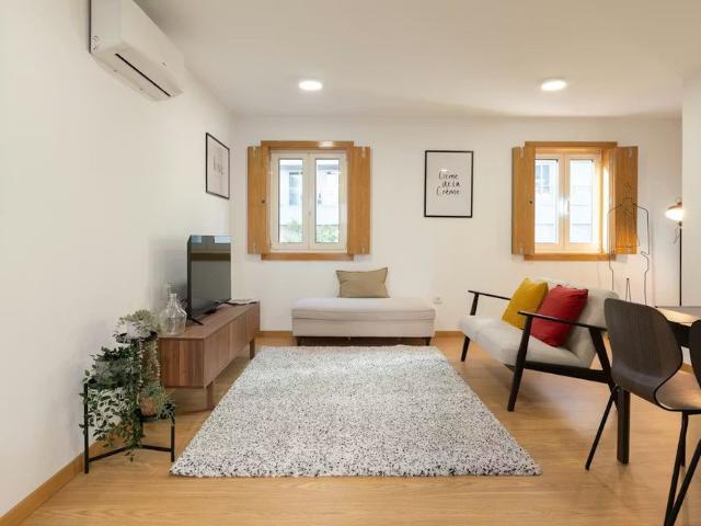 Rua de Aníbal Cunha, Porto, Braga 4050 046