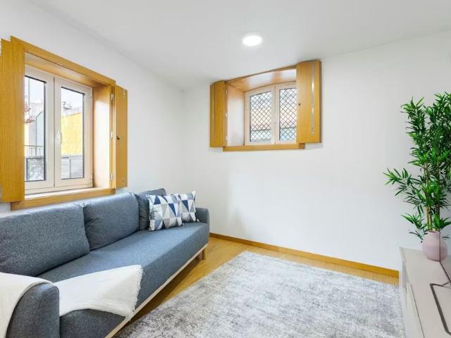 Rua de Aníbal Cunha, Porto, Braga 4050 046