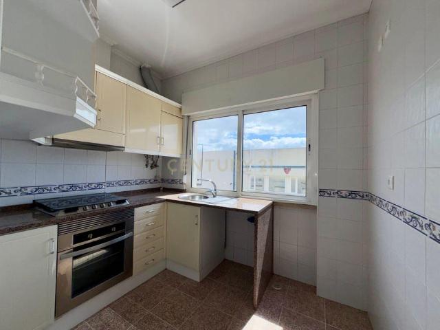 Rua Dr. António José de Almeida, Falagueira venda Nova, Lisbon 2650 432