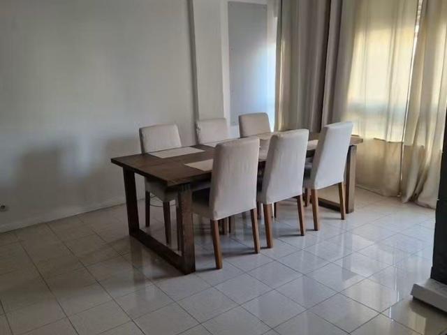 Rua Fernão de Magalhães, Portela, Lisbon 2685 011