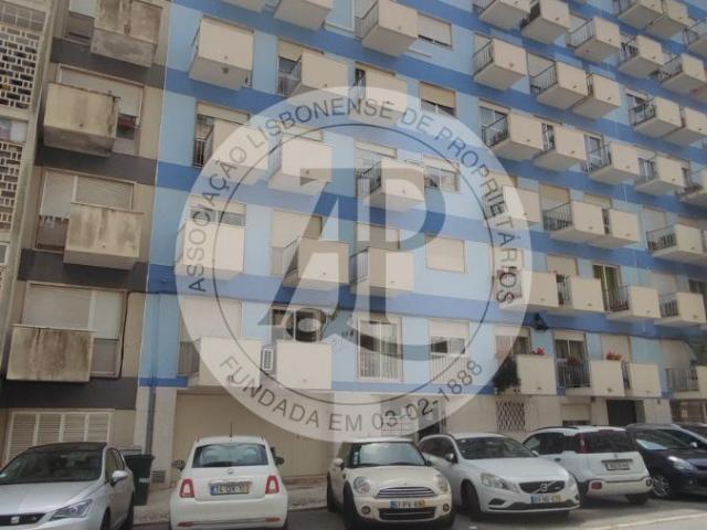 Rua Leitão Barros 7 5ºdt Lisboa