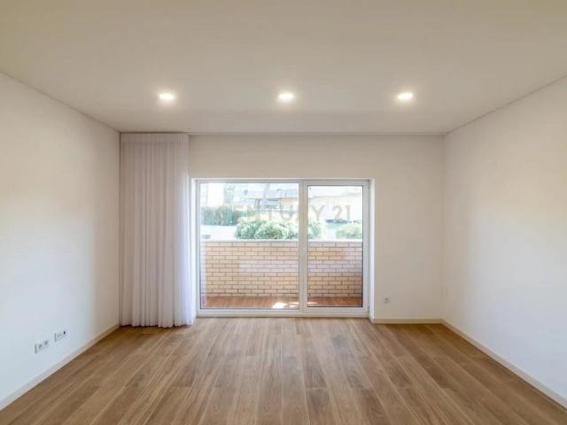 Rua Moínho de Vento no 39, Vila Nova de Gaia, Portugal, Madalena, Madeira 4405 738