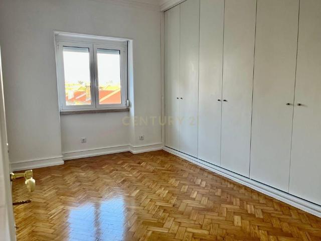 Rua Maria amália vaz de Carvalho, Alvalade, Lisbon 1700 295