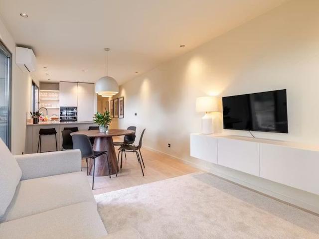Rua Martim de Freitas, Porto, Braga 4100 326