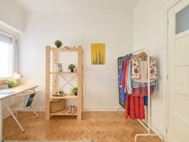 Rua Vítor Hugo, Lisbon, Lisbon 1000 010