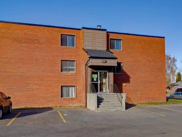 Ruby Court 1 Bedroom Apartment for Rent at 2119 Palm Rd S, Lethbridge, AB T1K 3N1 Redwood