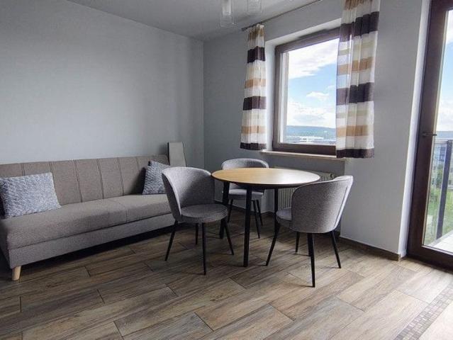 Ruczaj, Czerwone Maki, 2pok. z garażem 35 m²