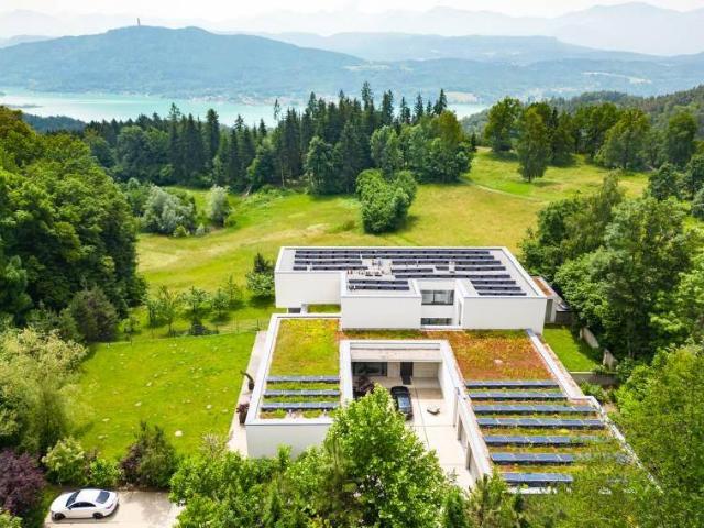 Rückzugsort über dem Wörthersee Panorama, Ruhe, Weite