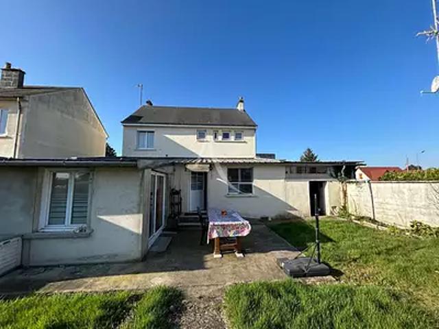 Rue 80120 Achat / Vente maison 8 pièces t8 au dernier étage cave