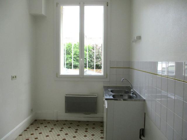 RUE CHANZY, Reims
