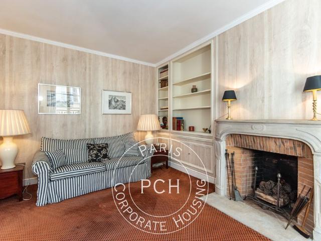 Rue Barbet de Jouy, 75007, Paris