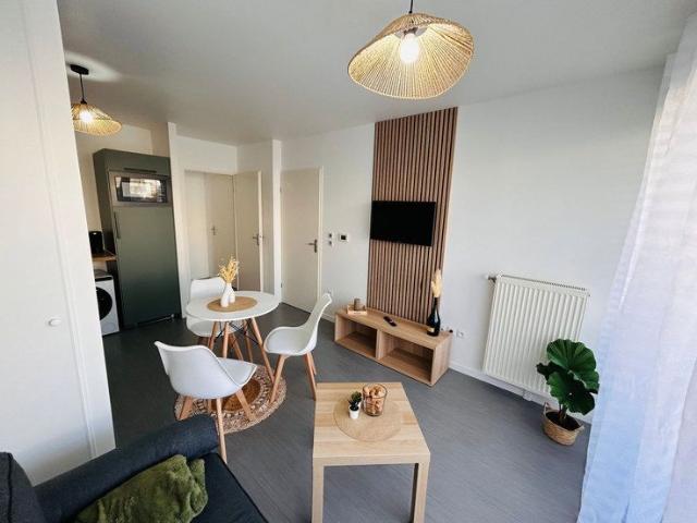 Rue Georges Charpak